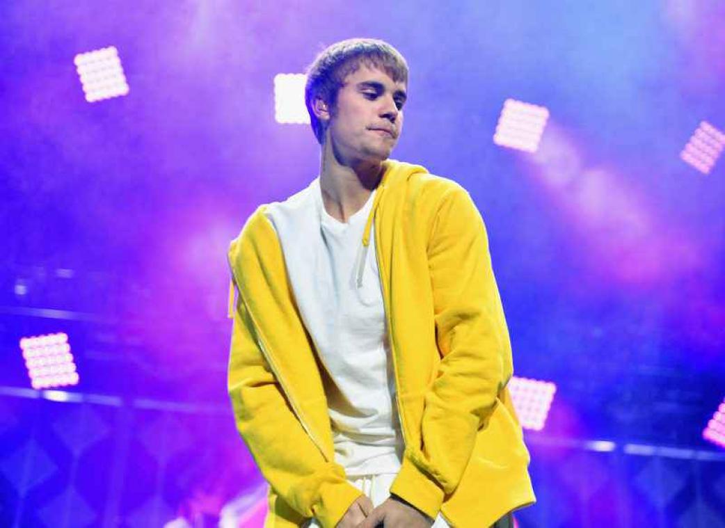 Hoe het kruis van Justin Bieber tot een rechtzaak leidde