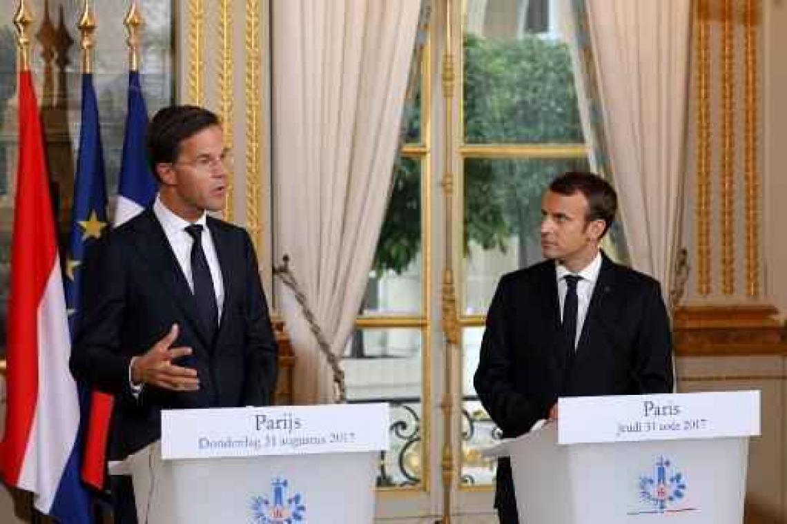 Brexit - Rutte en Macron manen Britten aan tot spoed