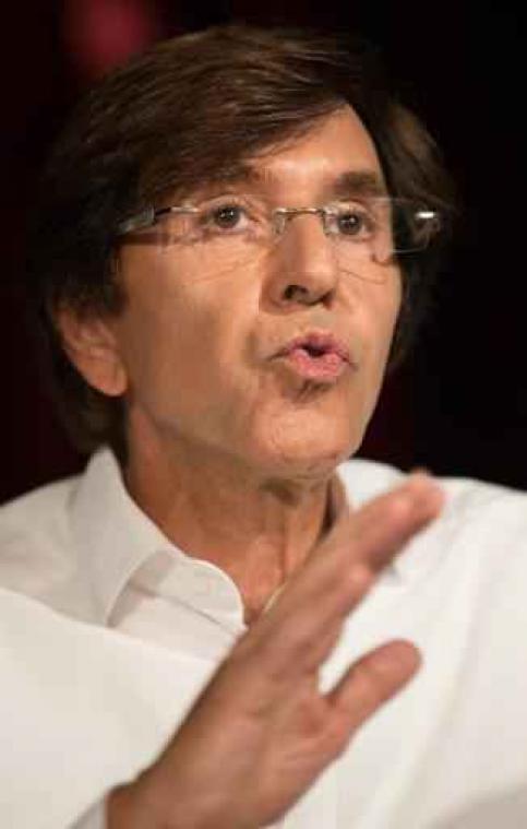 Politieke crisis Franstalig België - Elio Di Rupo pleit voor decreet dat vervroegde verkiezingen toelaat