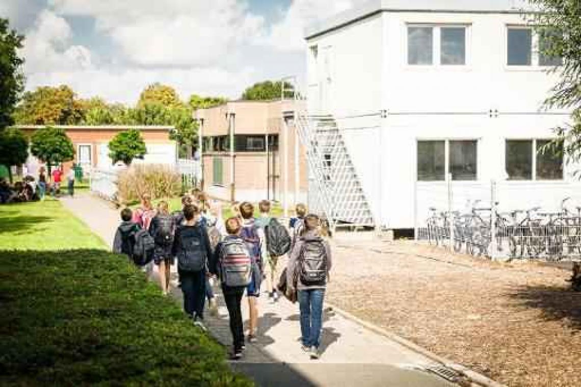 Ontwerp leerlinge uit Maldegem siert 400.000 leerlingenkaarten