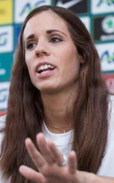 Stefanidi onderstreept dominantie met polsstok
