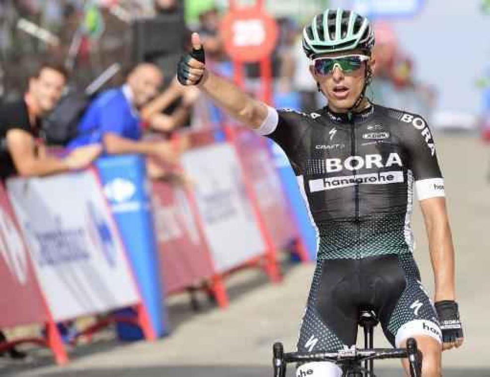 Vuelta - Rafal Majka wint bergrit, Chris Froome blijft leider