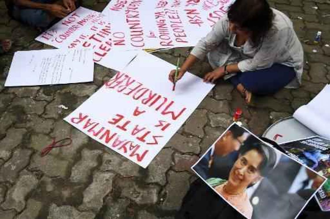 Suu Kyi hekelt "desinformatie" in crisis rond Rohingya