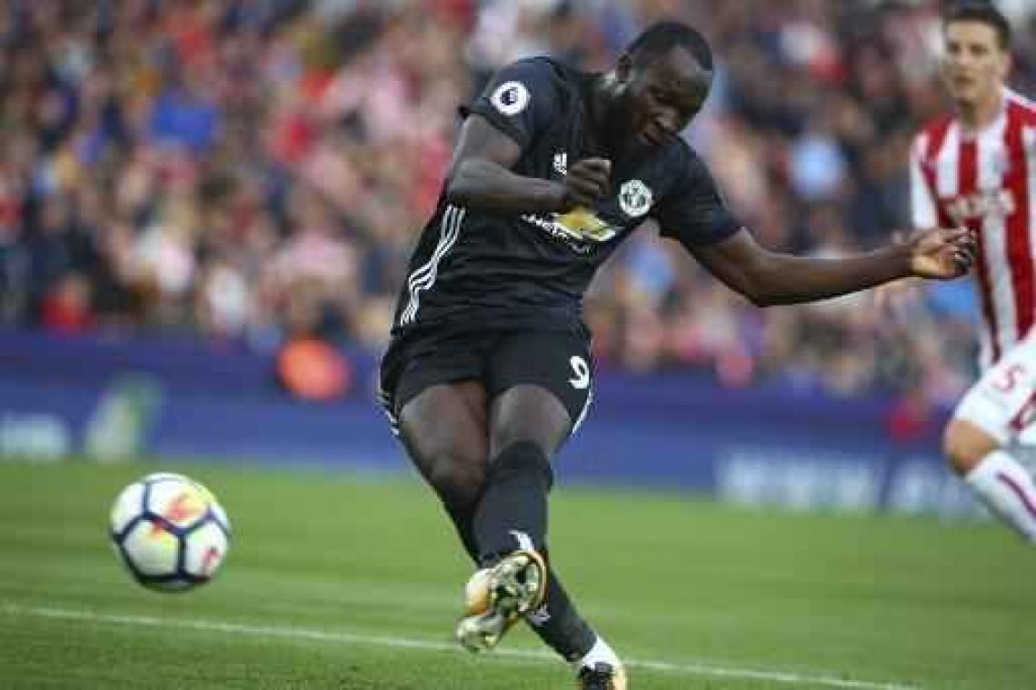 Belgen in het buitenland - Manchester United kan ondanks treffer van Romelu Lukaku niet winnen van Stoke City