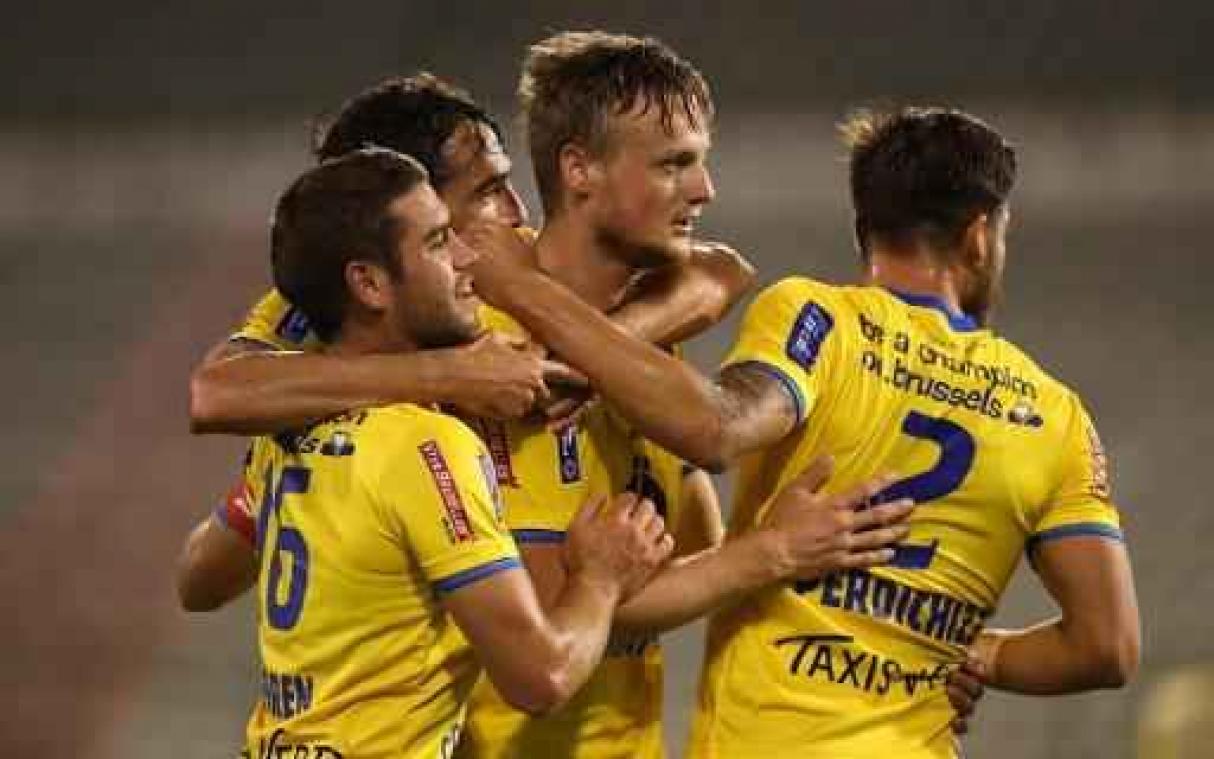 Proximus League - Union rolt vlotjes over Roeselare
