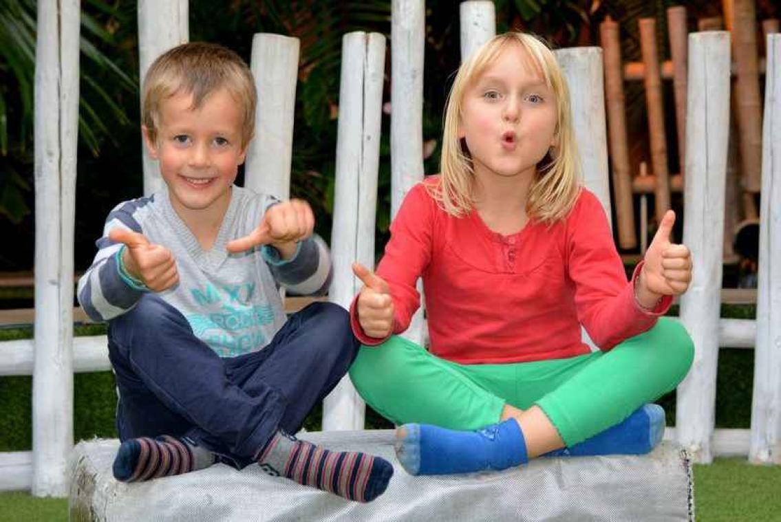 Zussen maken je vriendelijker en vrolijker