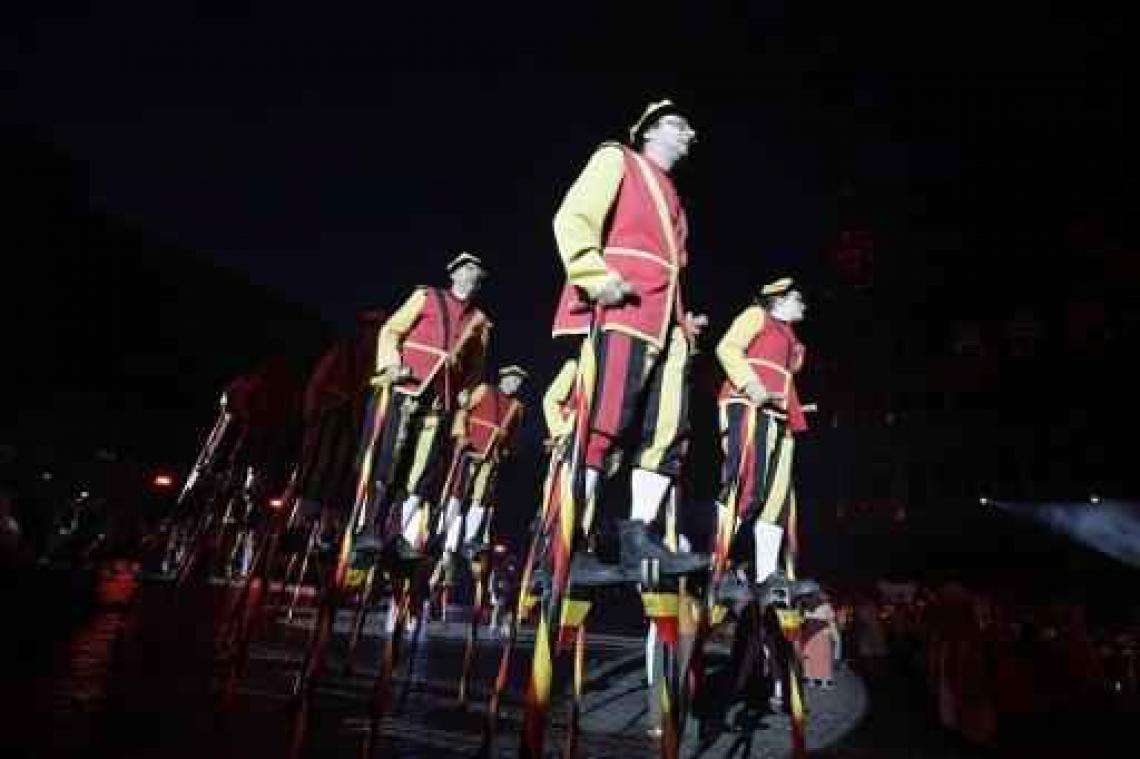 Namense steltlopers willen dat Brusselse Ommegang zijn act met steltlopers schrapt