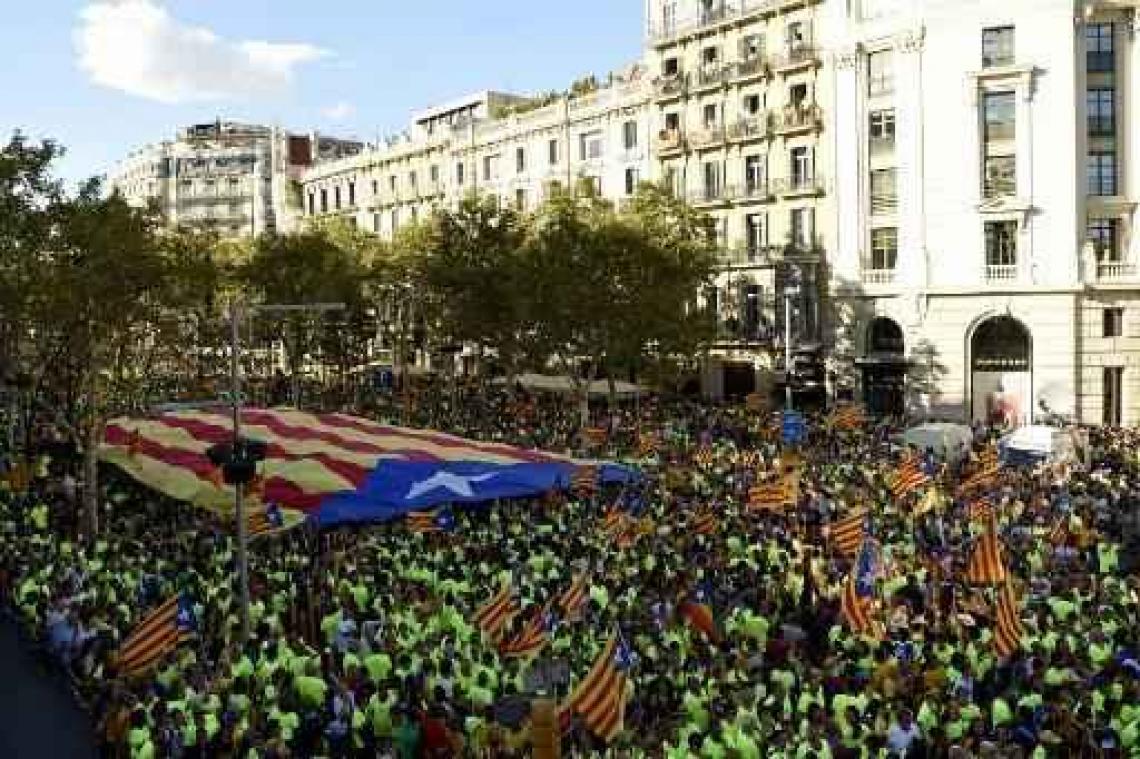 Tienduizenden mensen op straat voor onafhankelijkheid van Catalonië