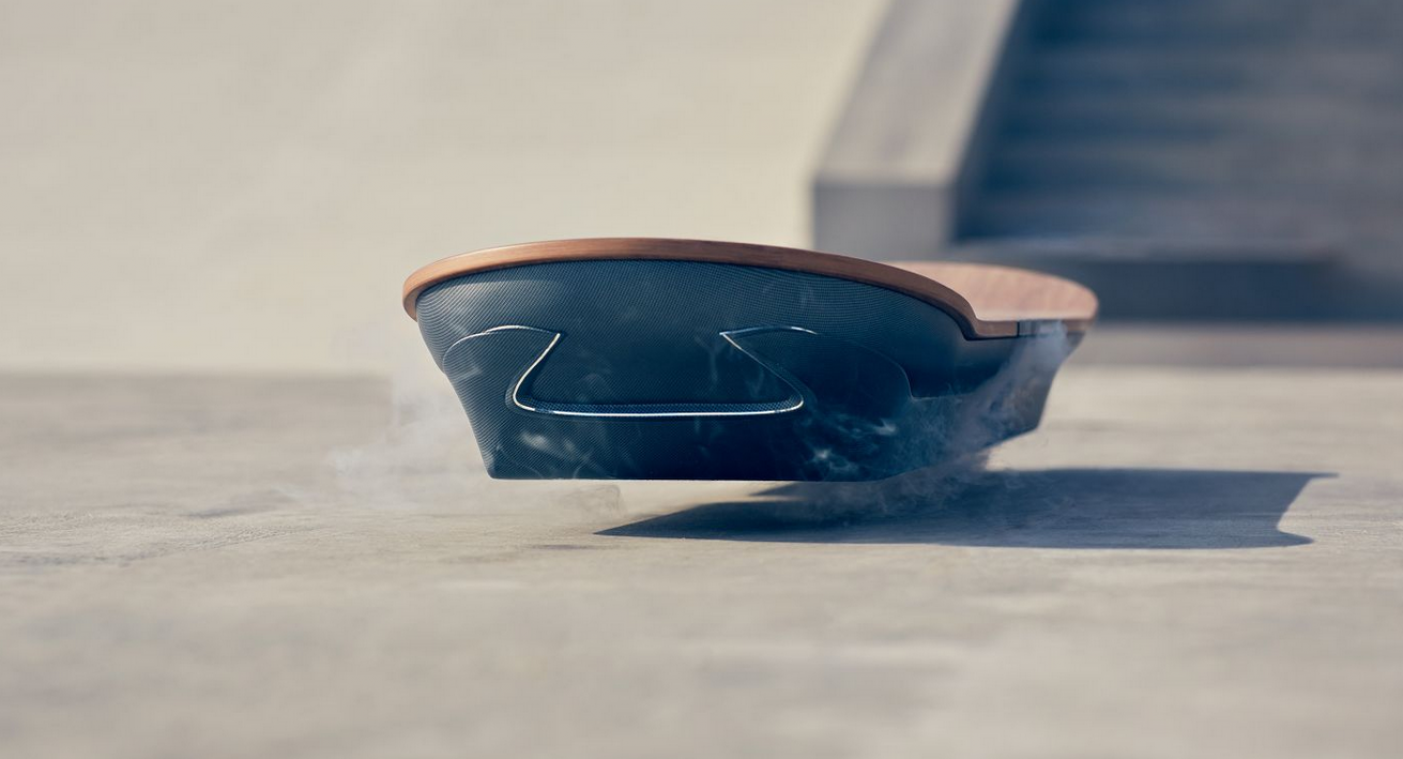Hoverboard van Lexus werkt