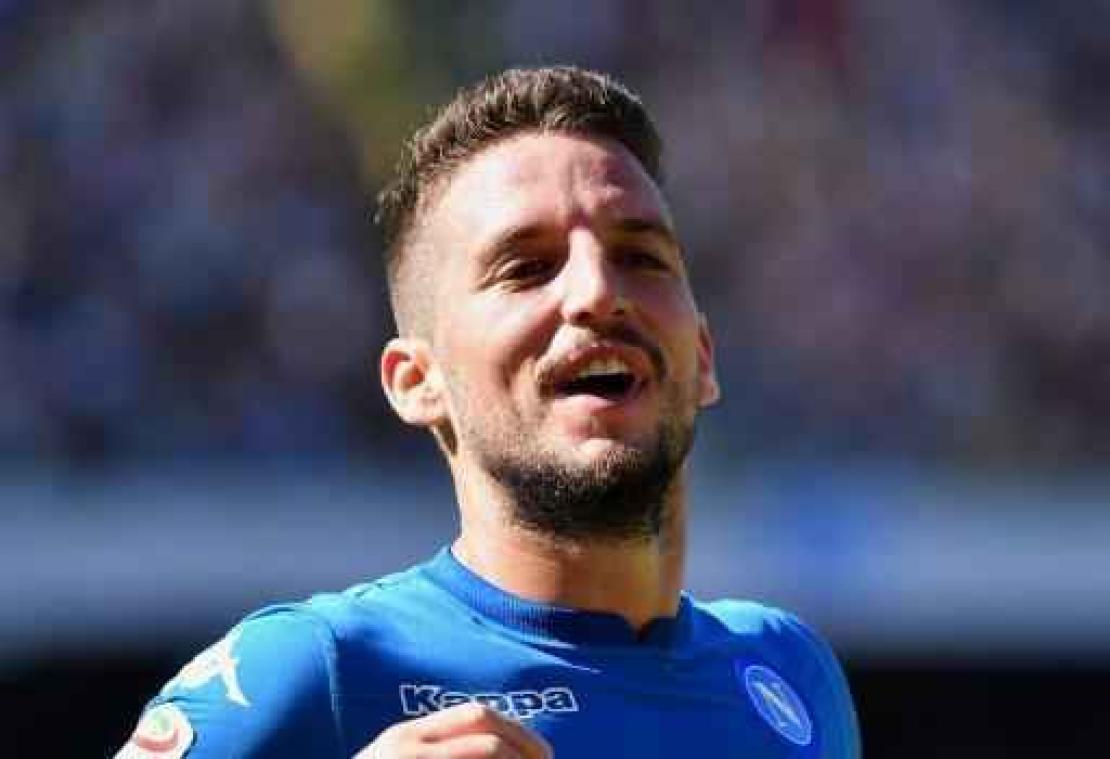Dries Mertens loodst Napoli met hattrick voorbij Benevento