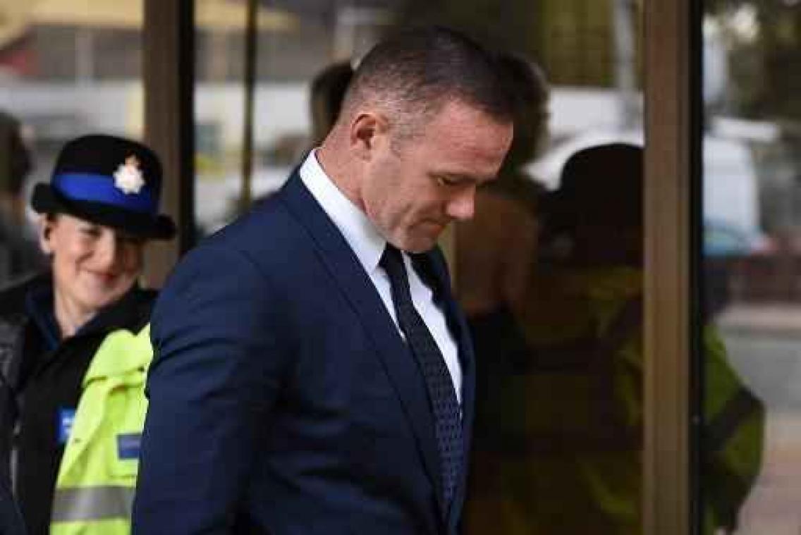 Rooney krijgt werkstraf en rijverbod na rijden onder invloed