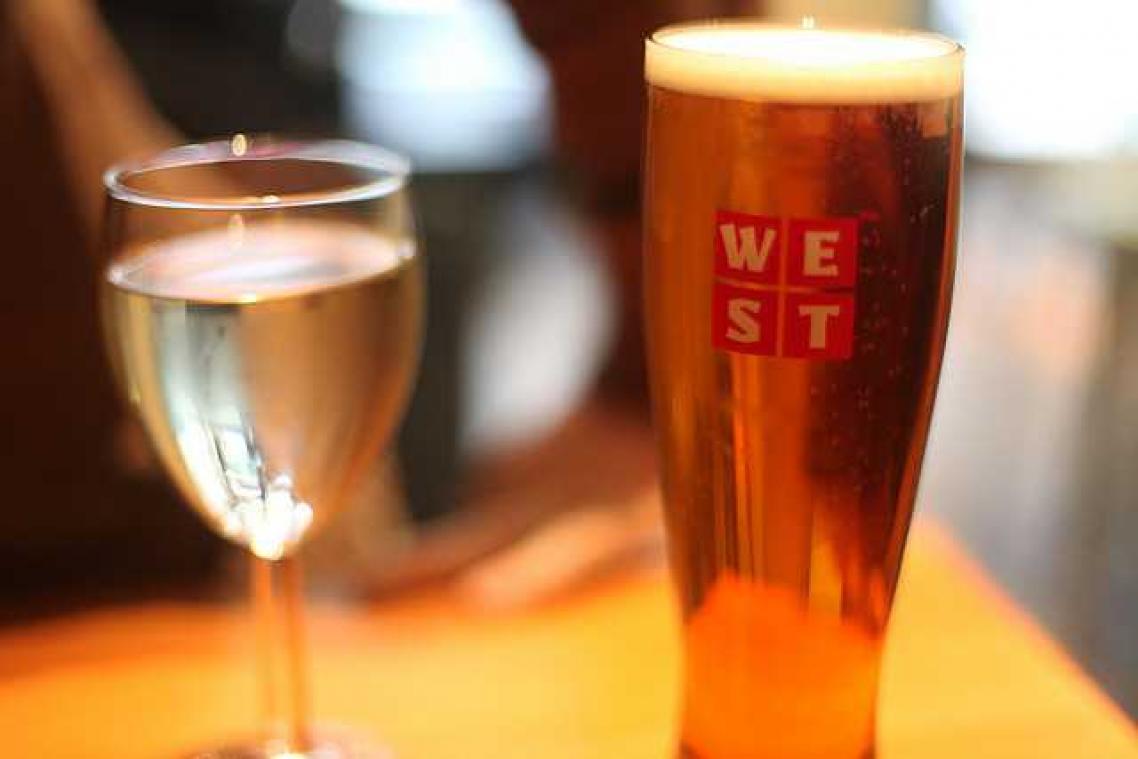 Bier en wijn zijn even (on)gezond