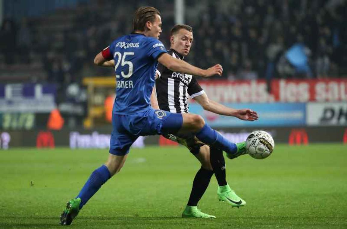 Charleroi en Club strijden om leiding