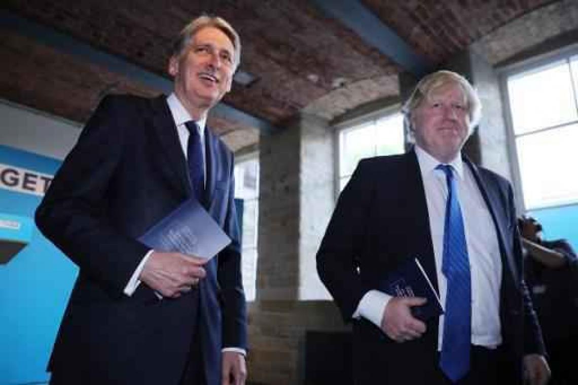 Brexit - May moet kleur bekennen in Firenze