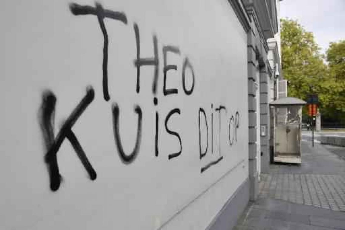 Graffiti tegen Francken op ambtswoning premier: parket opent onderzoek