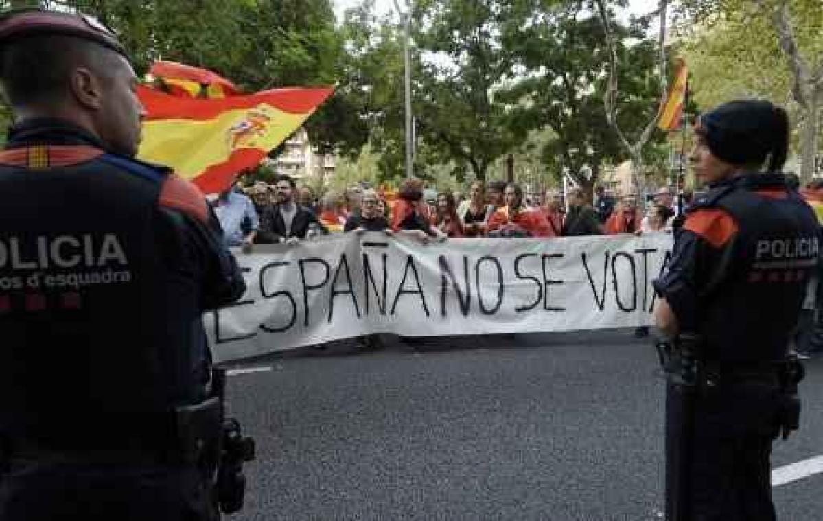 Referendum Catalonië - Madrid neemt controle over Catalaanse politie over