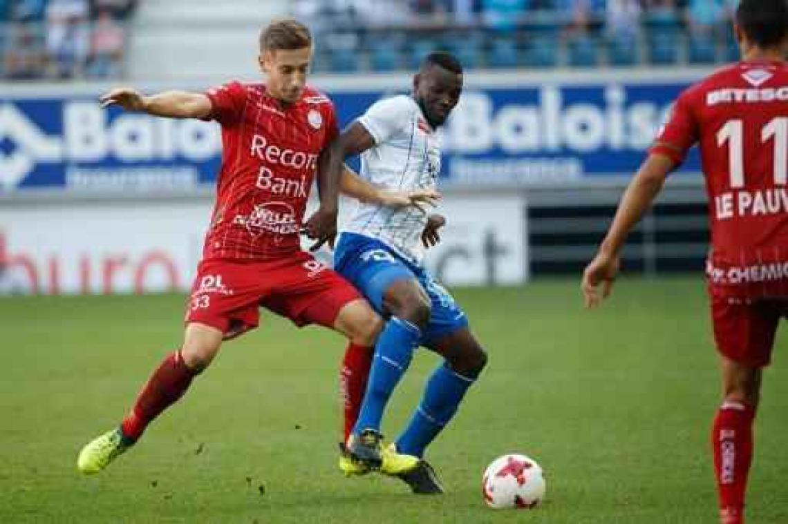 Jupiler Pro League - Zulte Waregem vergroot Gentse zorgen met winst in Ghelamco Arena