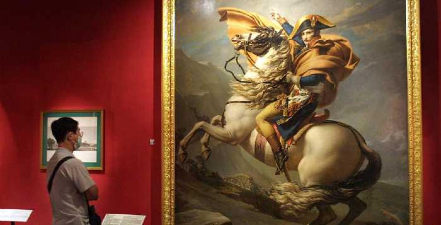 Lok haar Napoleon haalt 13.000 euro op