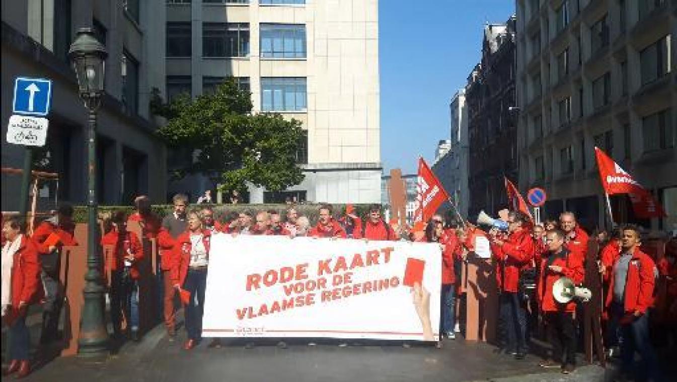 ACOD protesteert tegen "afbraakbeleid" Vlaamse regering in openbare sector