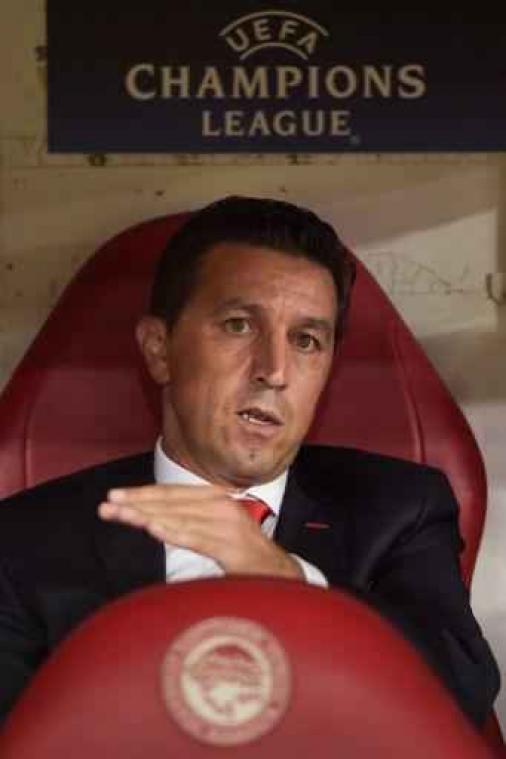 Besnik Hasi moet al opkrassen bij Olympiacos