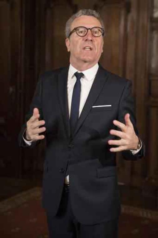 Mayeur officieel geen Brussels gemeenteraadslid meer