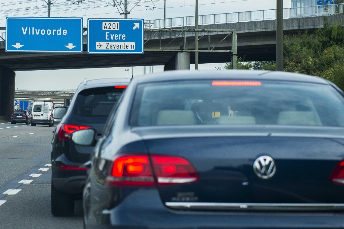 Gaslek blokkeert enige weg naar luchthaven Zaventem