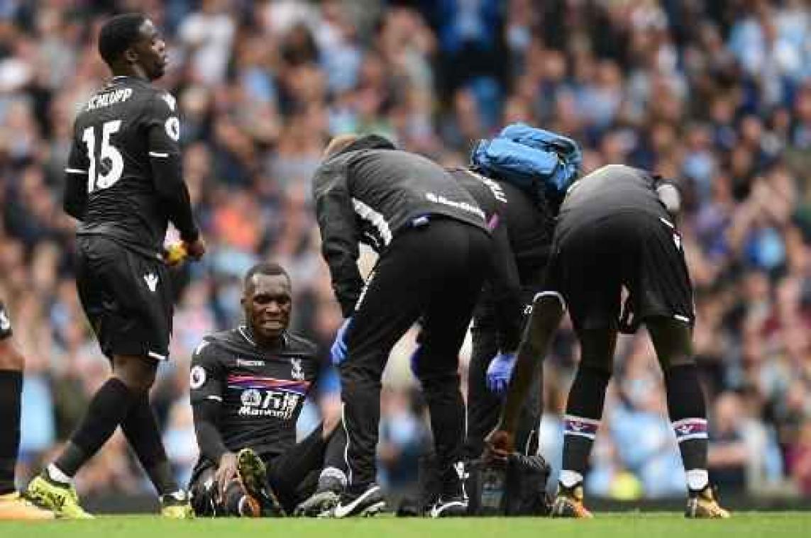 Christian Benteke (Palace) is zestal weken buiten strijd