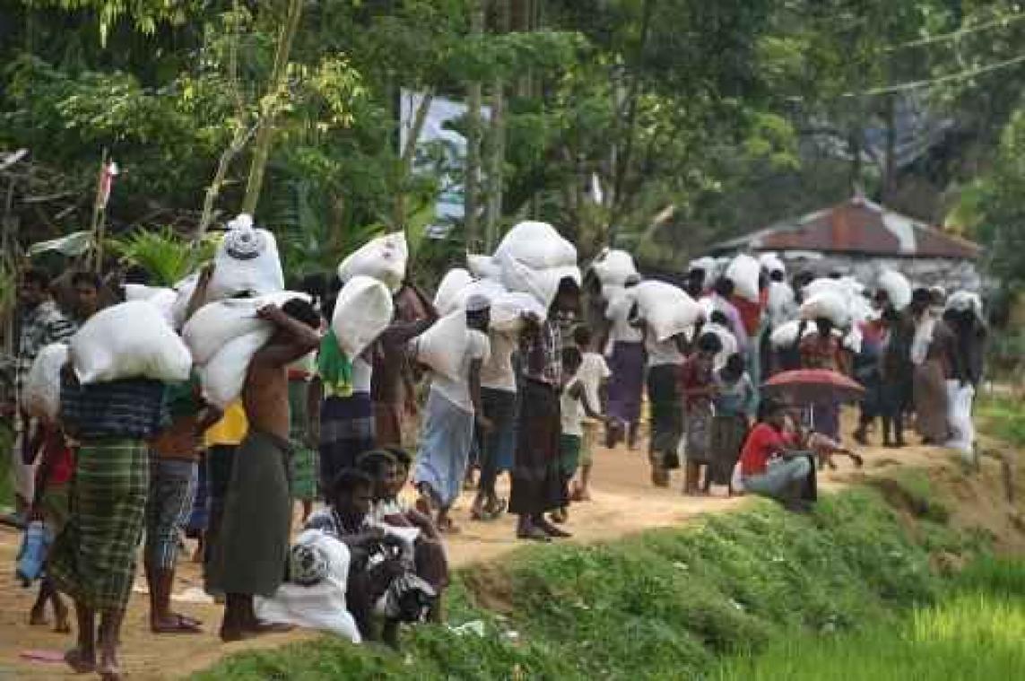 Boeddhistische monniken vallen Rohingya-vluchtelingen op Sri Lanka aan