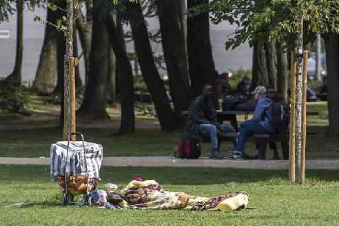 Raad Vreemdelingenbetwistingen schorst bevel grondgebied te verlaten voor een Soedanees
