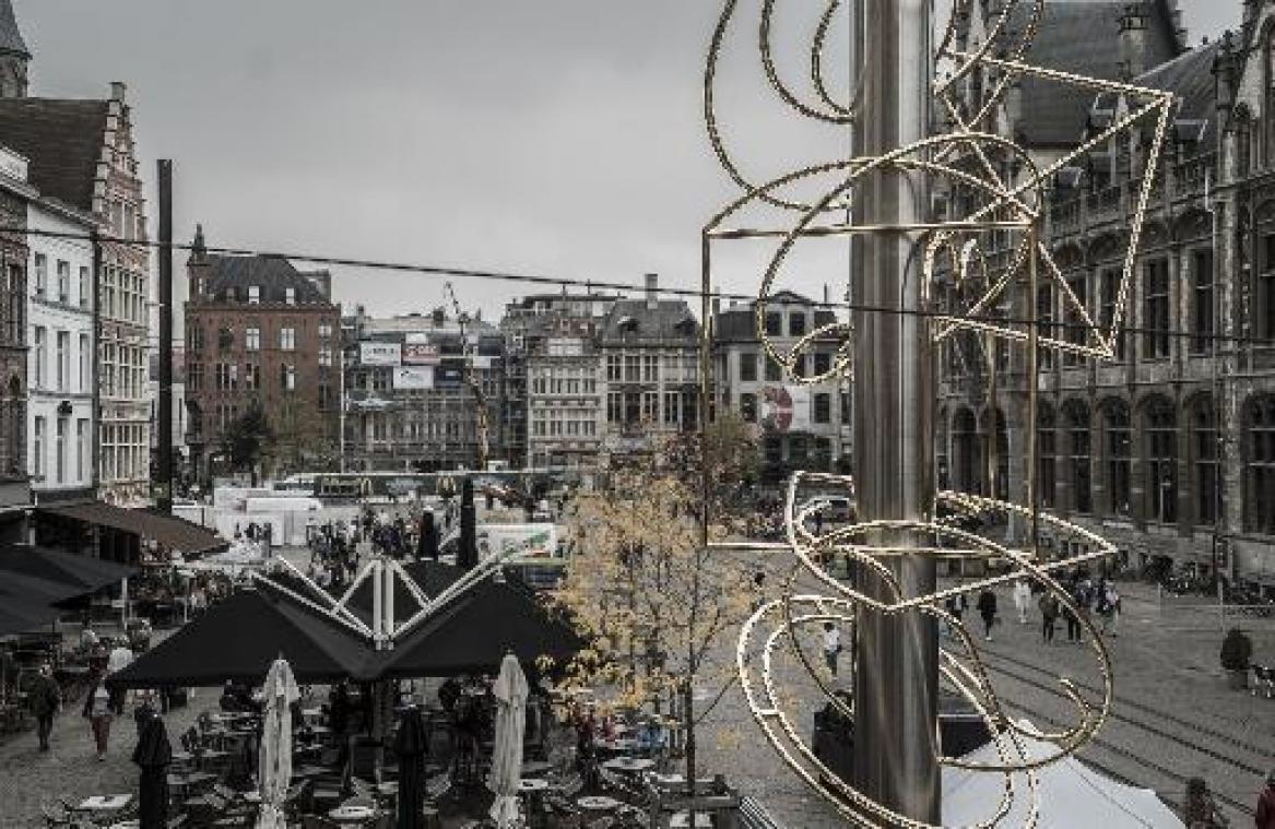 Gent onthult langverwachte kunstwerken op Korenmarkt