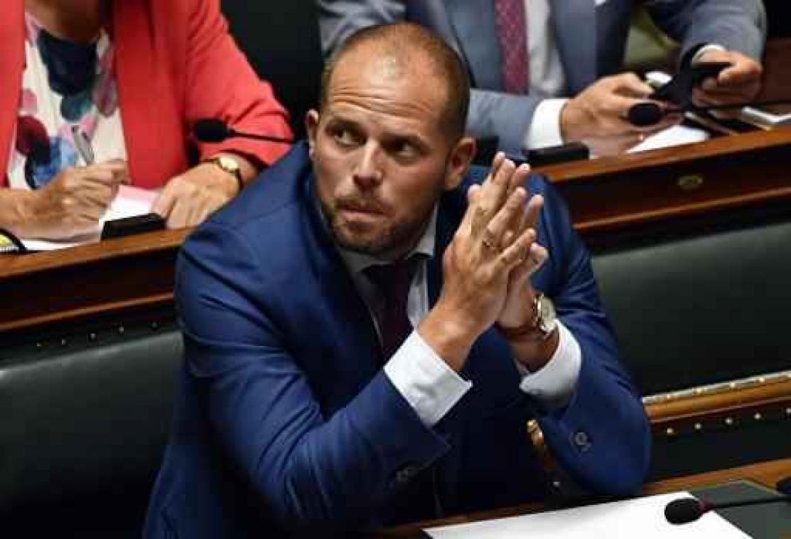 Maximiliaanpark - Francken niet te spreken over opvangvoorstel van Vervoort