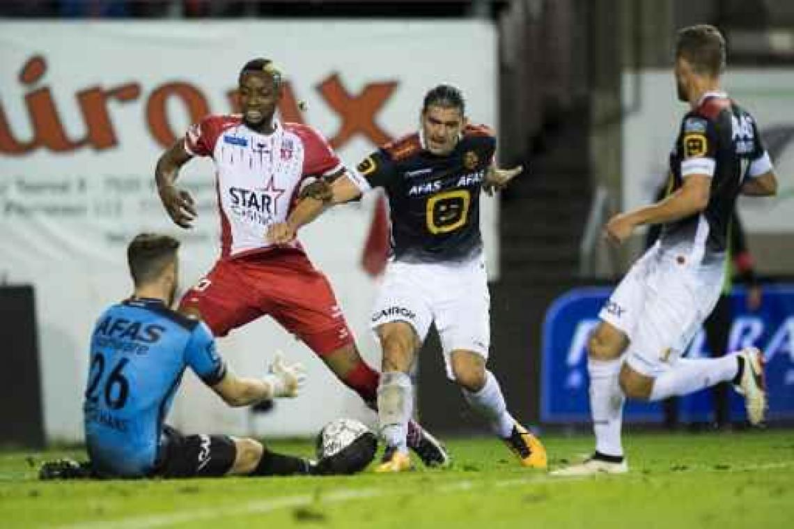 Jupiler Pro League - Waasland-Beveren zet Antwerp vlot opzij in derby, KV Mechelen pakt een punt in Moeskroen