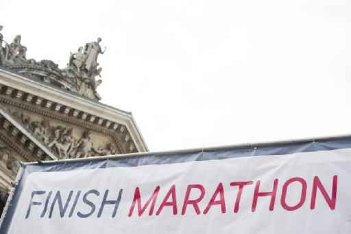 Marathon  Brussel - Rode Kruis verzorgde tachtig lopers en bracht twee mensen naar ziekenhuis
