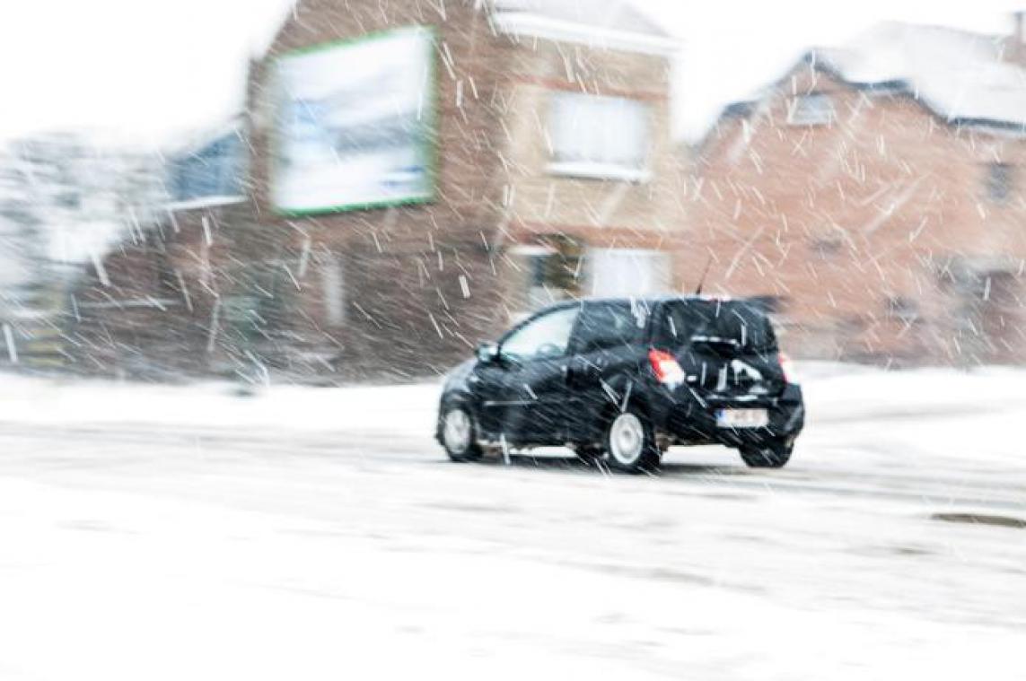 Slechts een Belg op drie weet wat te doen als auto slipt