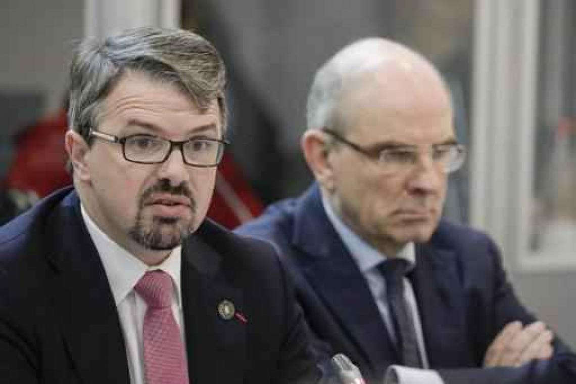 "Versleutelde communicatiemiddelen maken terreuronderzoeken onmogelijk"