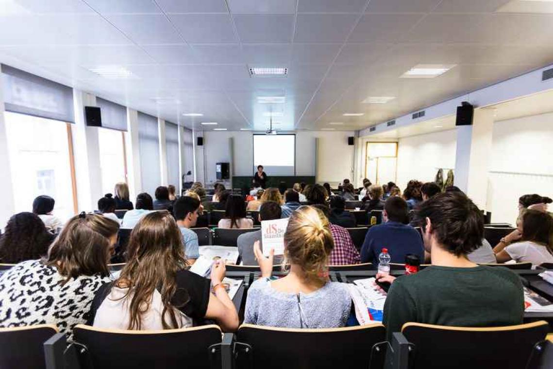 Studeren in Vlaanderen kost twee keer zo veel als in Wallonië