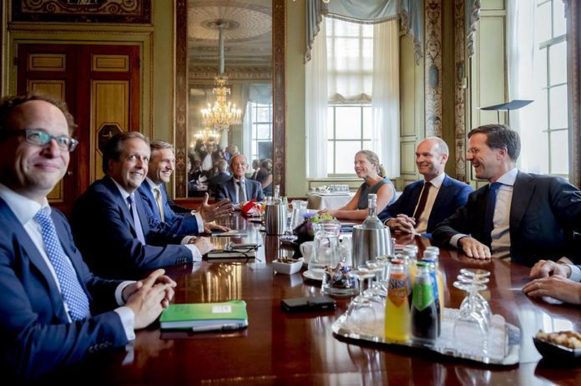 Nederlandse partijen sluiten regeerakkoord