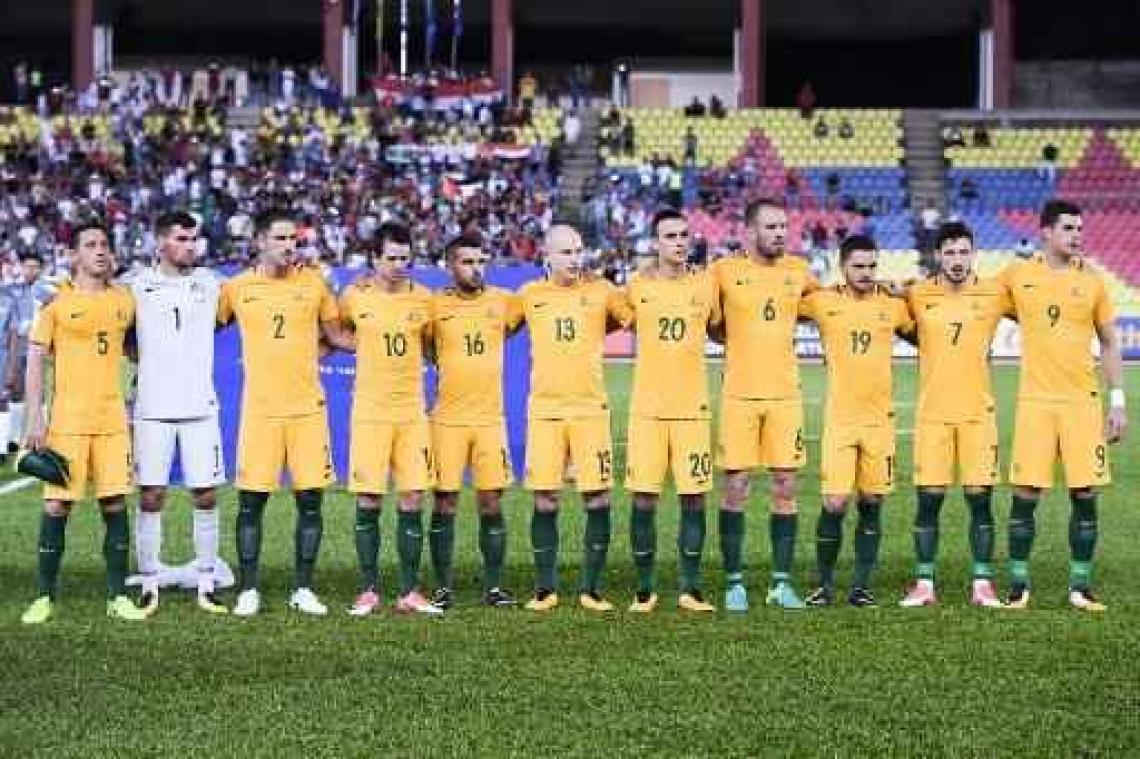 Australië heeft verlengingen nodig om weg naar intercontinentale play-off open te beuken
