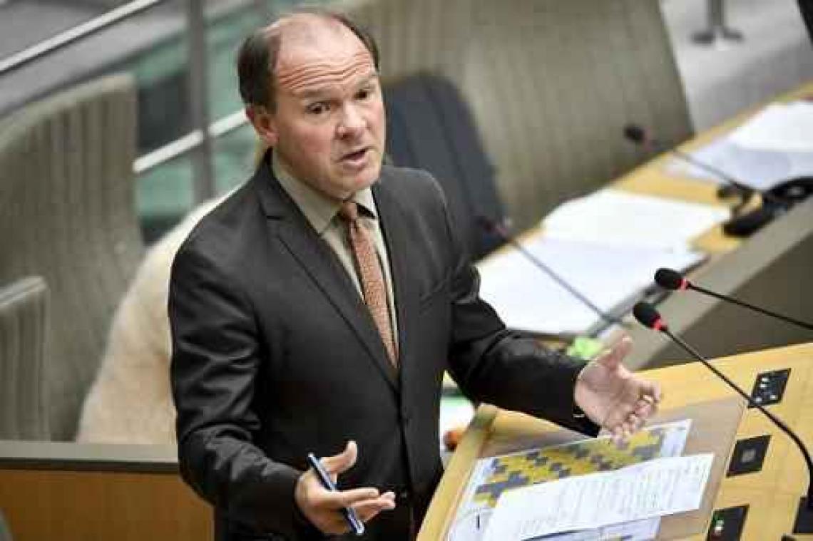 Duaal leren enthousiast onthaald in Antwerpse school "maar er zijn nog kinderziekten"