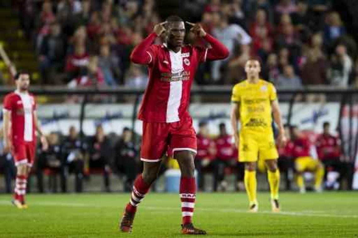 Jupiler Pro League - Antwerp zet Zulte Waregem vlot opzij en klimt naar derde plaats
