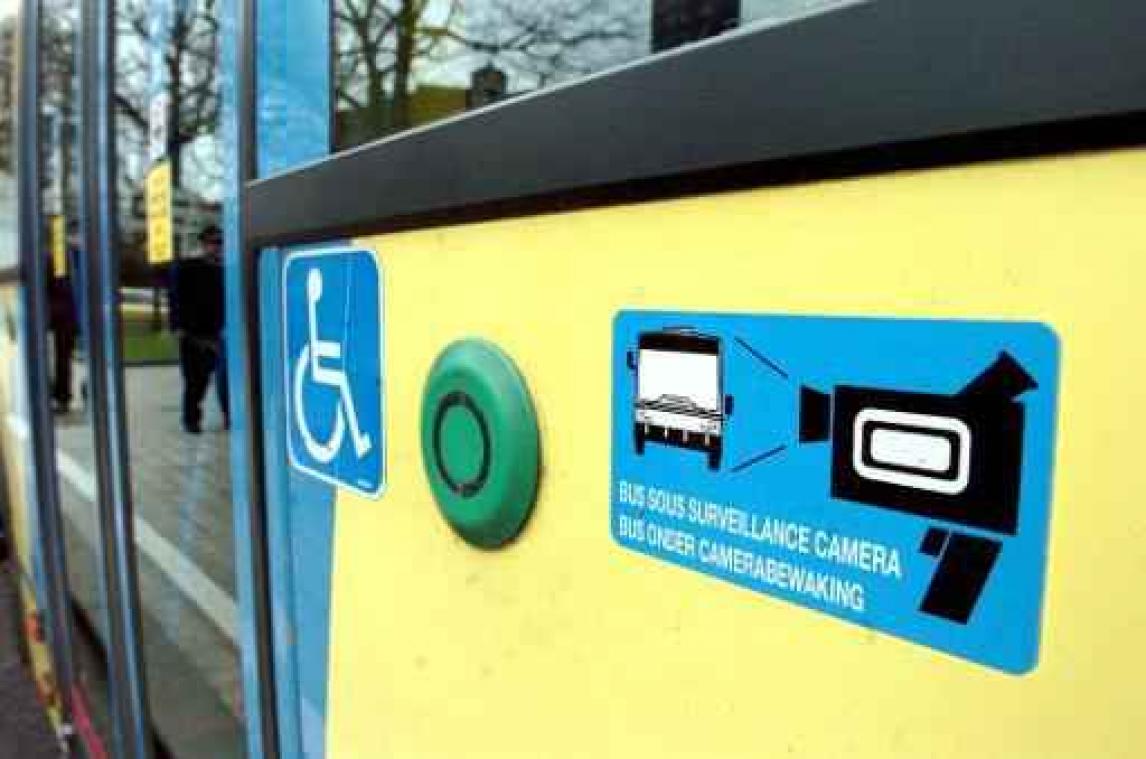 Trambestuurder met rijverbod en tientallen veroordelingen aan het werk bij MIVB