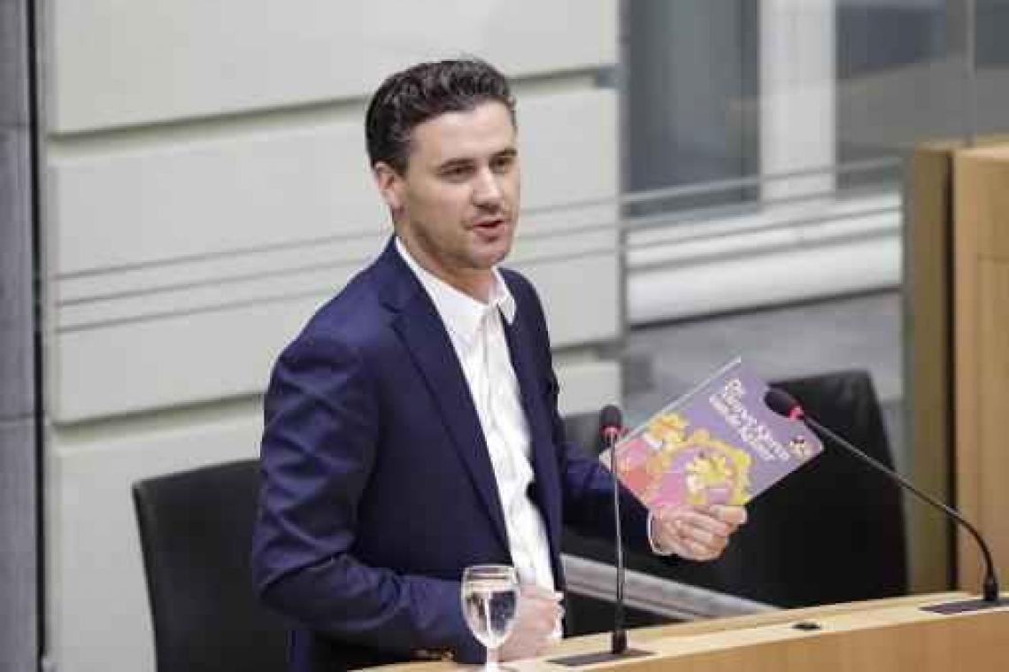 Sp.a: "Investeren in spitsstroken is weggegooid geld"