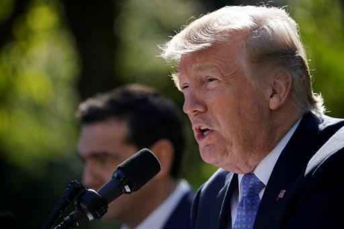 Trump zakt in lijst van superrijken