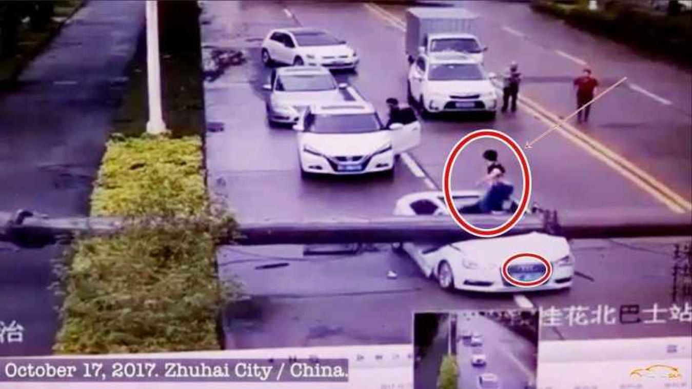 VIDEO. Deze man weet op het nippertje aan de dood te ontsnappen