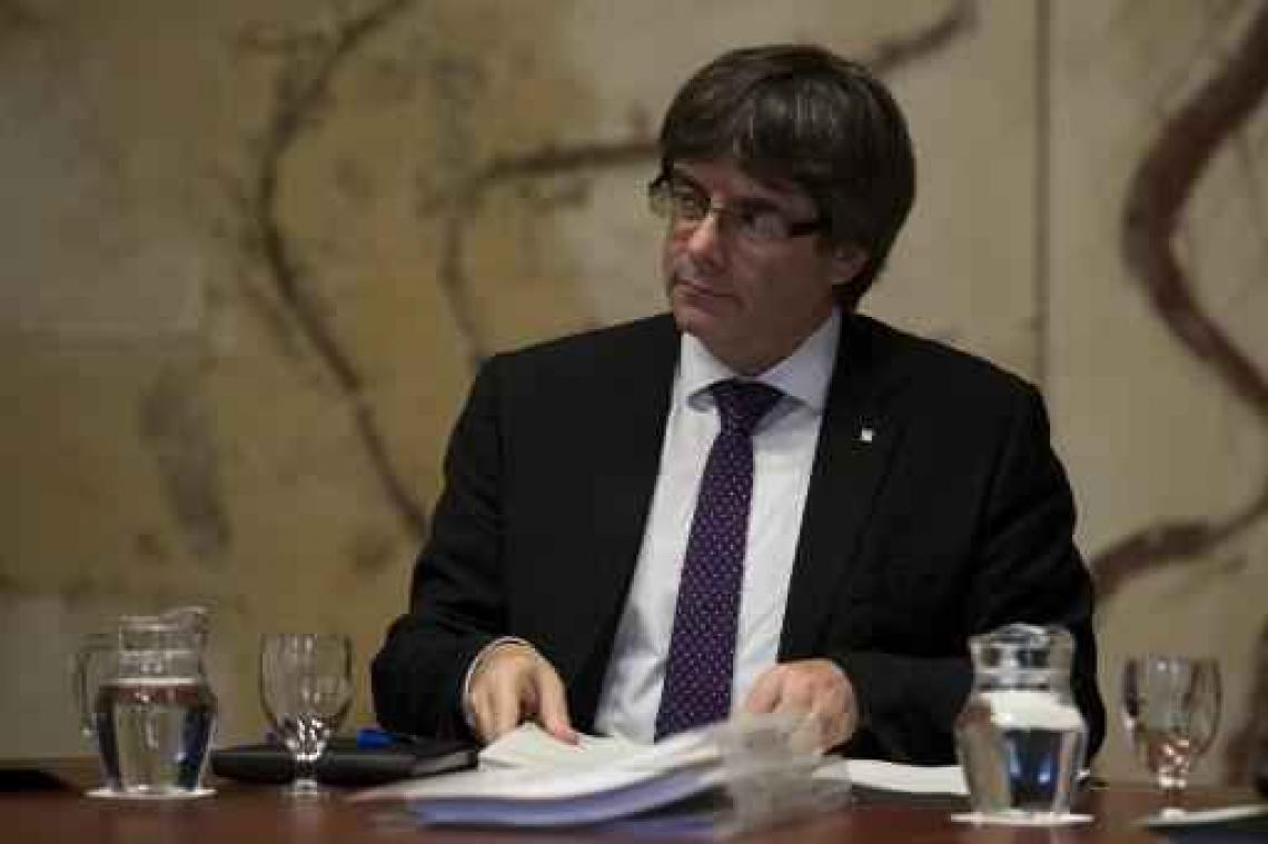 Puigdemont dreigt met echte onafhankelijkheidsverklaring indien Madrid autonomie opheft