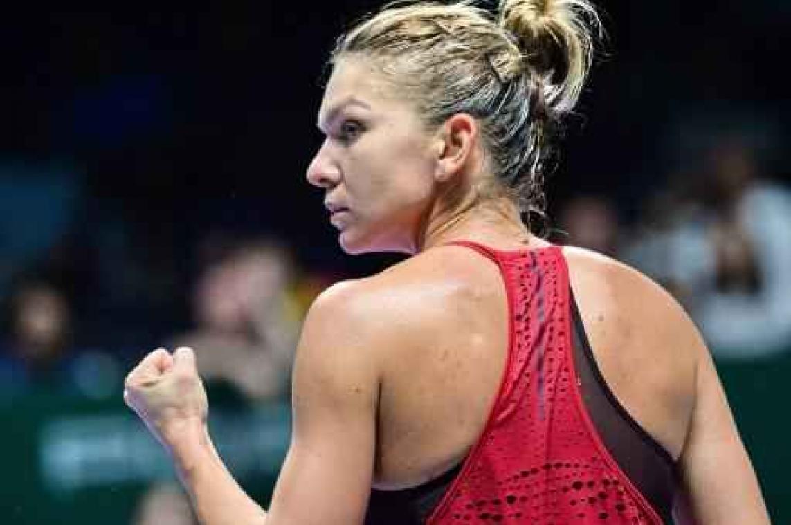 Topreekshoofd Simona Halep opent in Masters met winst tegen Caroline Garcia