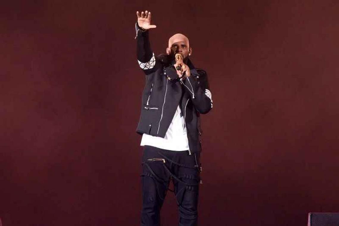 Ex doet boekje open over R. Kelly