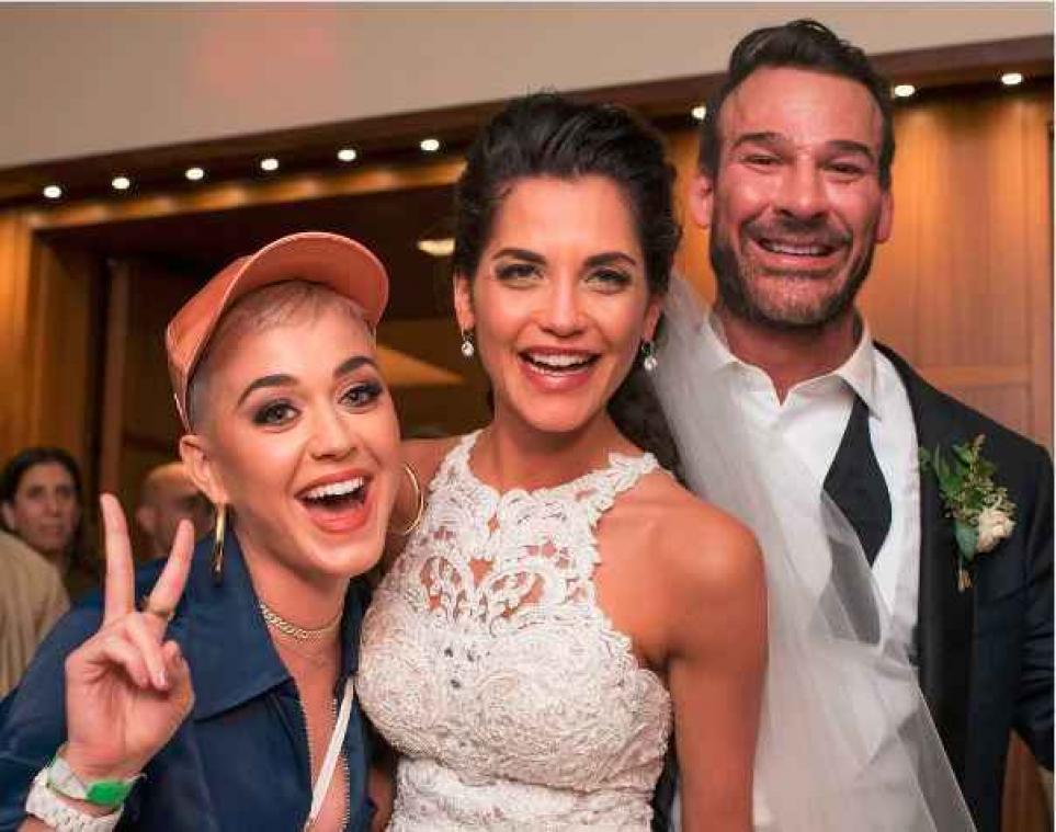 Katy Perry speelt voor wedding crasher