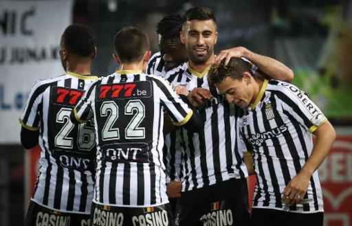 Jupiler Pro League - Charleroi knoopt tegen AA Gent weer aan met zege