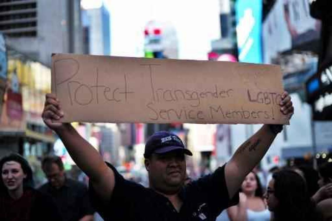 Rechter blokkeert Trumps transgenderverbod in leger